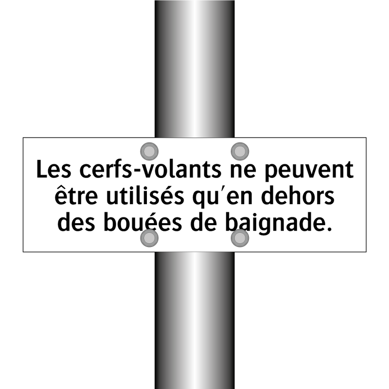 Les cerfs-volants ne peuvent être utilisés qu'en dehors des bouées de baignade.