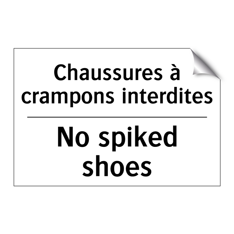 Chaussures à crampons interdites /.../ - No spiked shoes