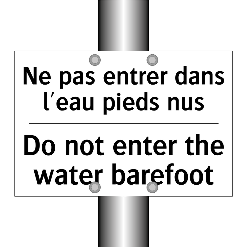 Ne pas entrer dans l'eau pieds  /.../ - Do not enter the water barefoot /.../