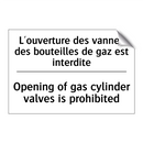L'ouverture des vannes des bouteilles  /.../ - Opening of gas cylinder valves  /.../