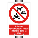 Animaux, cyclomoteurs, motos interdits dans la cour