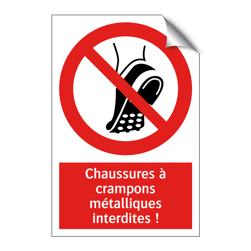 Chaussures à crampons métalliques interdites !