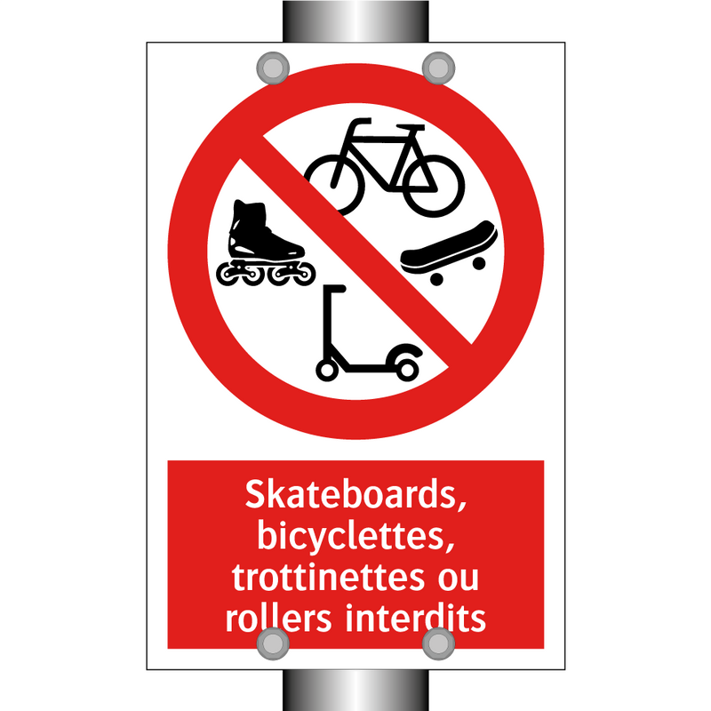Skateboards, bicyclettes, trottinettes ou rollers interdits