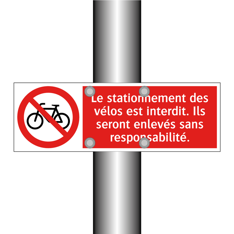 Le stationnement des vélos est interdit. Ils seront enlevés sans responsabilité.