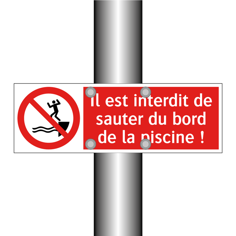 Il est interdit de sauter du bord de la piscine !