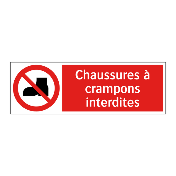 Chaussures à crampons interdites
