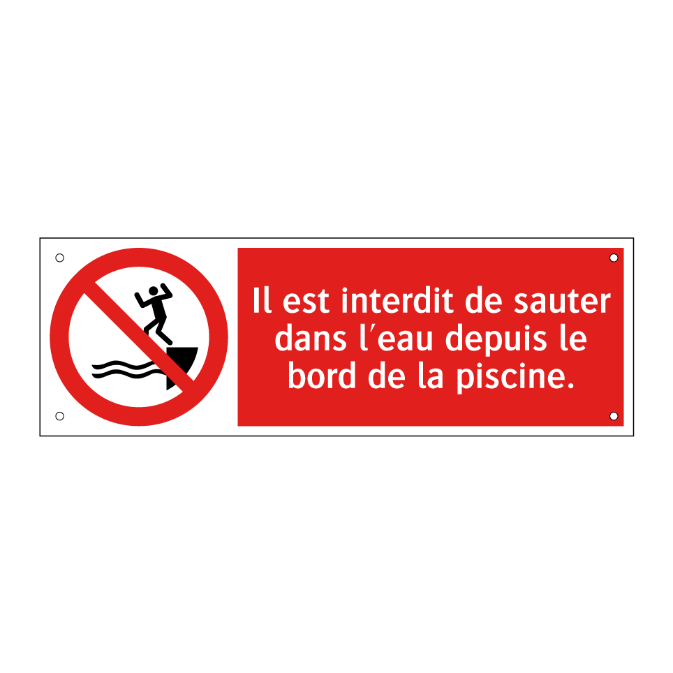 Il est interdit de sauter dans l'eau depuis le bord de la piscine.