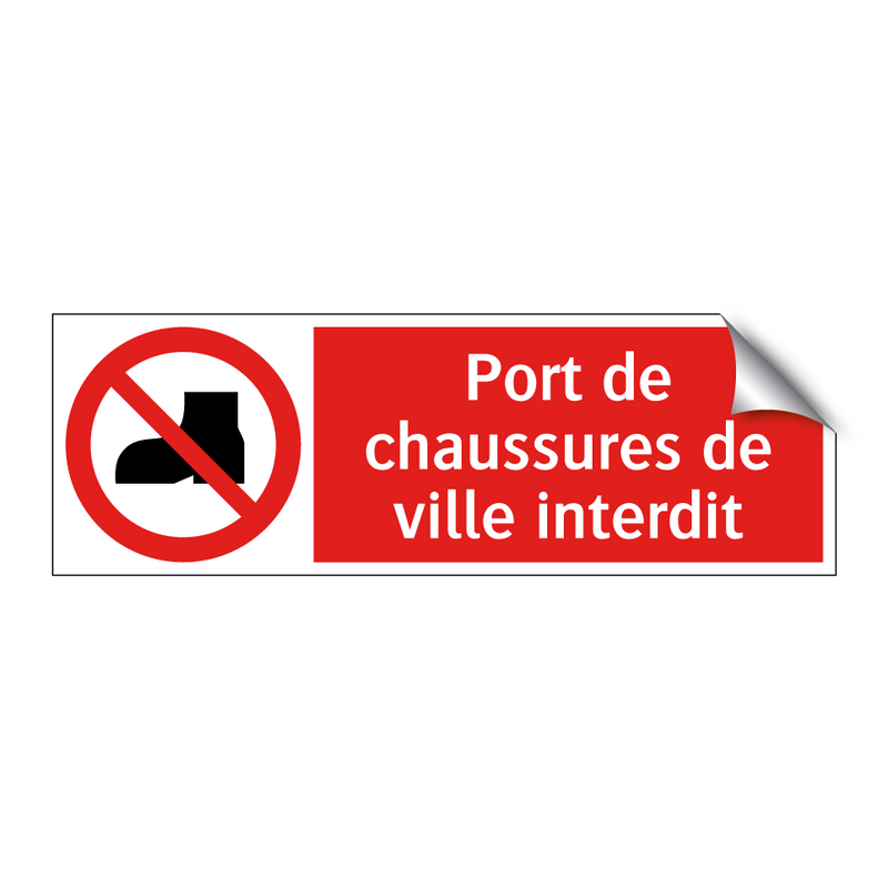 Port de chaussures de ville interdit