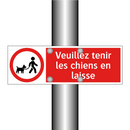 Veuillez tenir les chiens en laisse