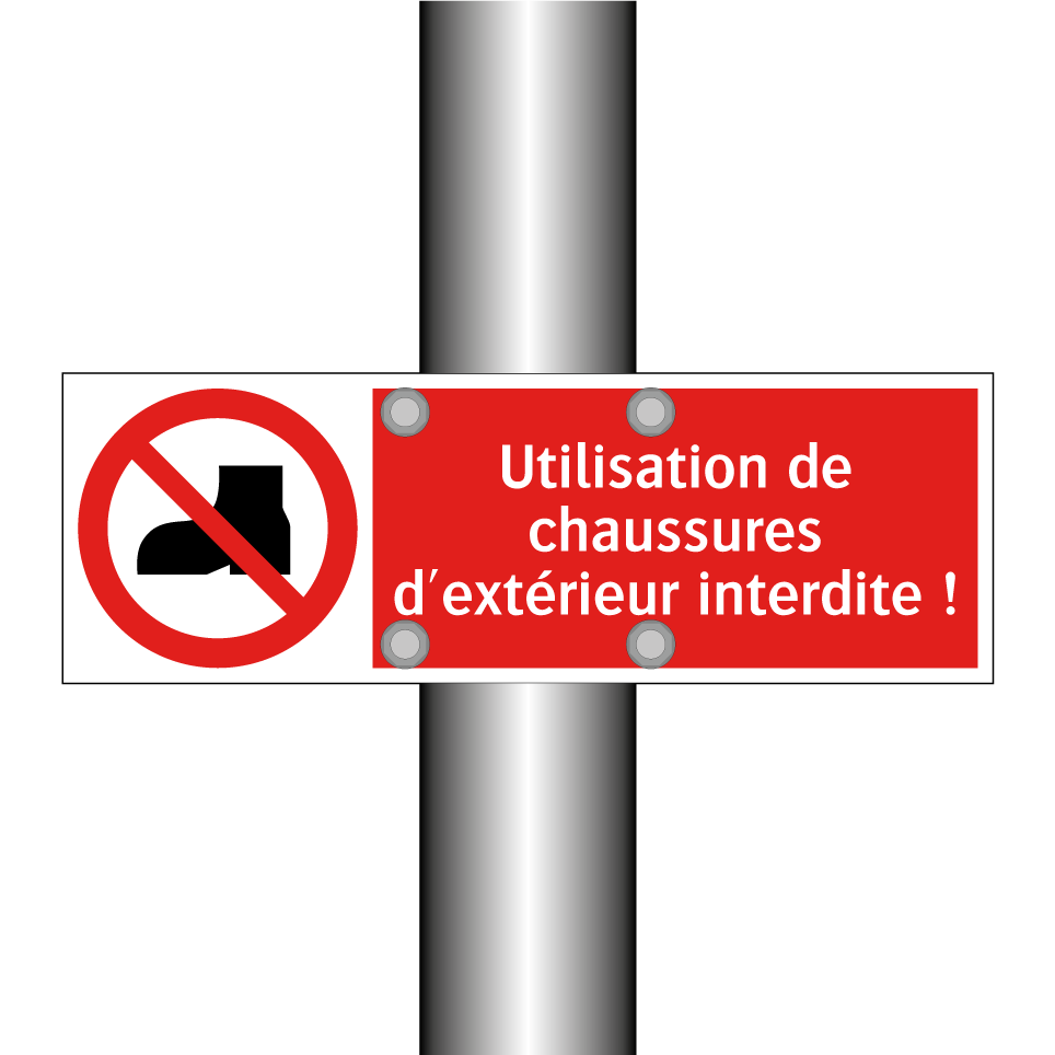 Utilisation de chaussures d'extérieur interdite !