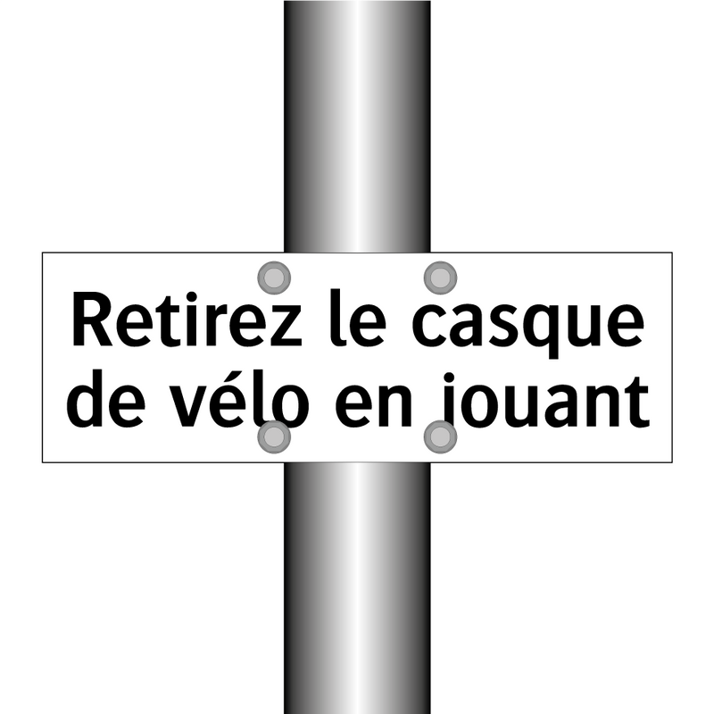 Retirez le casque de vélo en jouant