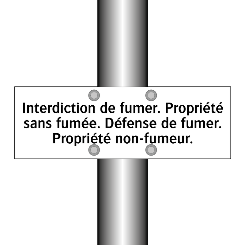 Interdiction de fumer. Propriété sans fumée. Défense de fumer. Propriété non-fumeur.