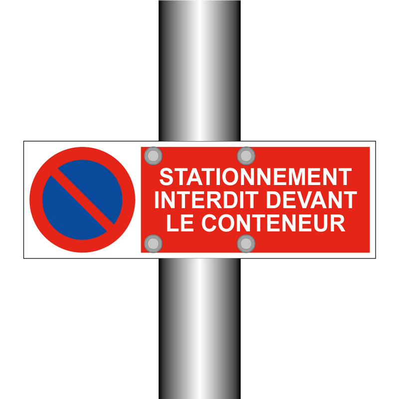 Stationnement interdit devant le conteneur