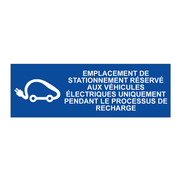 Emplacement de stationnement réservé aux véhicules électriques uniquement pendant le processus de recharge
