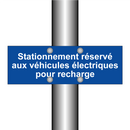 Stationnement réservé aux véhicules électriques pour recharge