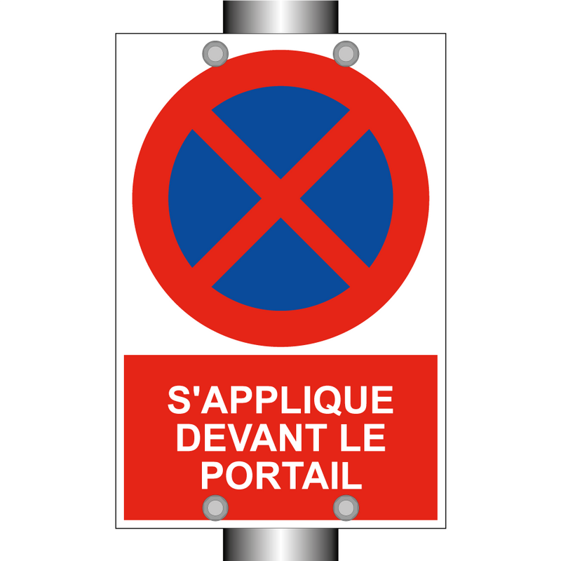 S'applique devant le portail