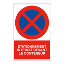 Stationnement interdit devant le conteneur