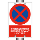 Stationnement interdit devant l'entrée.