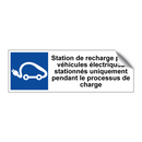 Station de recharge pour véhicules électriques stationnés uniquement pendant le processus de charge