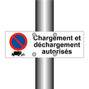 Chargement et déchargement autorisés