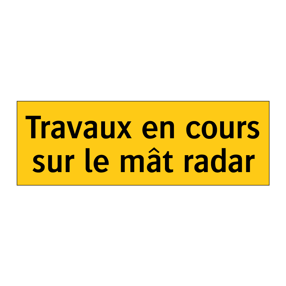 Travaux en cours sur le mât radar