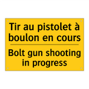 Tir au pistolet à boulon en cours /.../ - Bolt gun shooting in progress