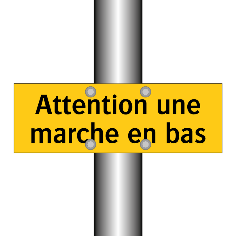 Attention une marche en bas
