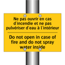 Ne pas ouvrir en cas d'incendie  /.../ - Do not open in case of fire and  /.../