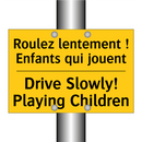 Roulez lentement ! Enfants qui  /.../ - Drive Slowly! Playing Children