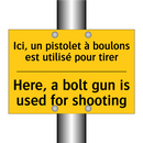 Ici, un pistolet à boulons est  /.../ - Here, a bolt gun is used for shooting /.../