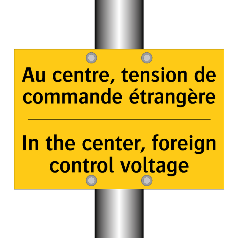 Au centre, tension de commande  /.../ - In the center, foreign control  /.../