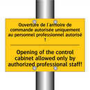 Ouverture de l'armoire de commande  /.../ - Opening of the control cabinet  /.../