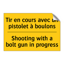 Tir en cours avec un pistolet  /.../ - Shooting with a bolt gun in progress /.../