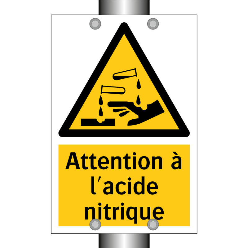 Attention à l'acide nitrique