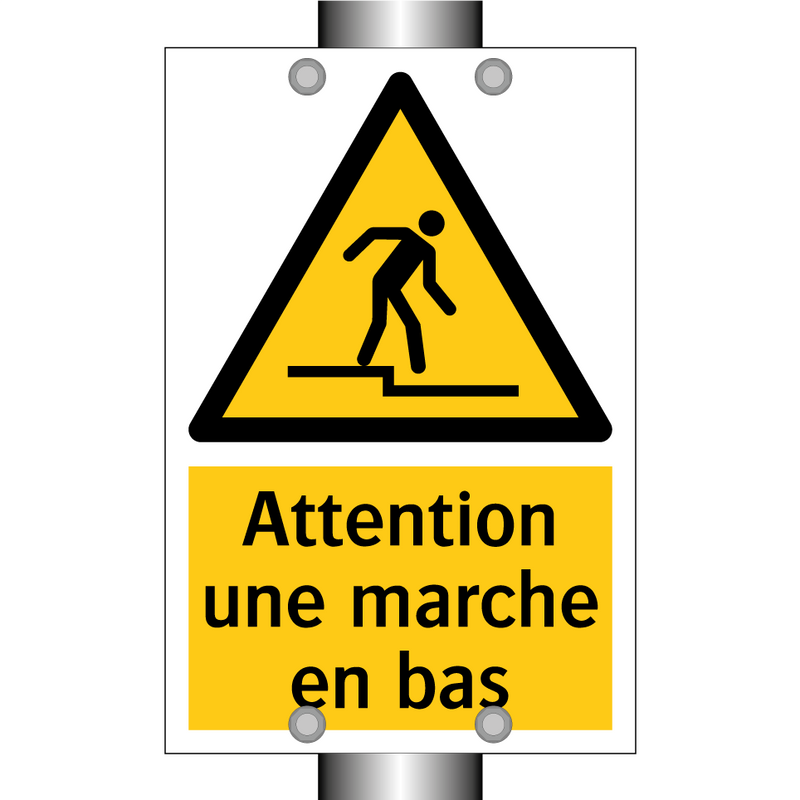 Attention une marche en bas