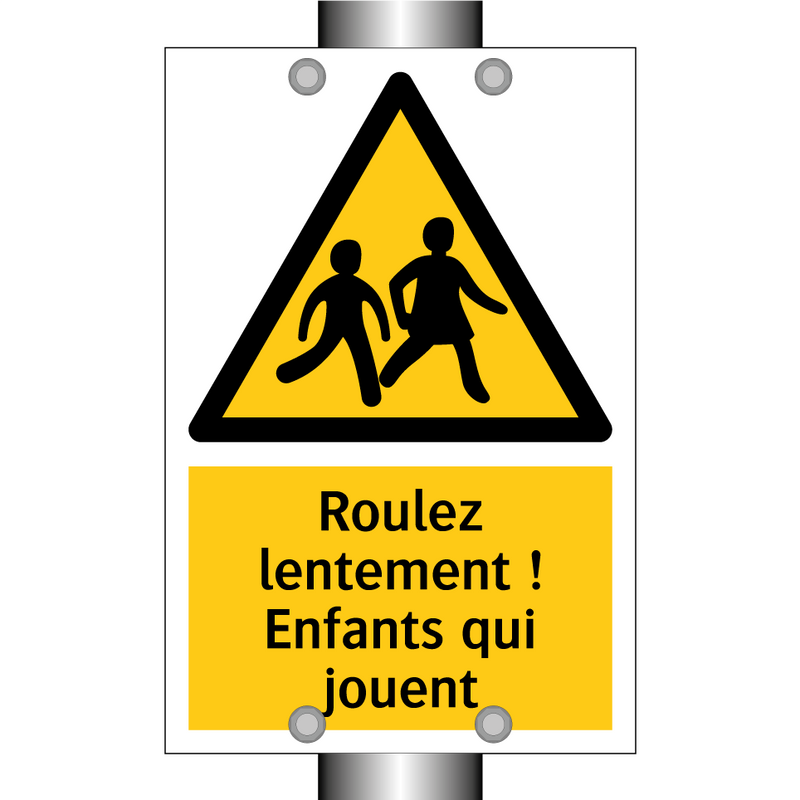Roulez lentement ! Enfants qui jouent