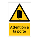 Attention à la porte