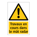 Travaux en cours dans le mât radar